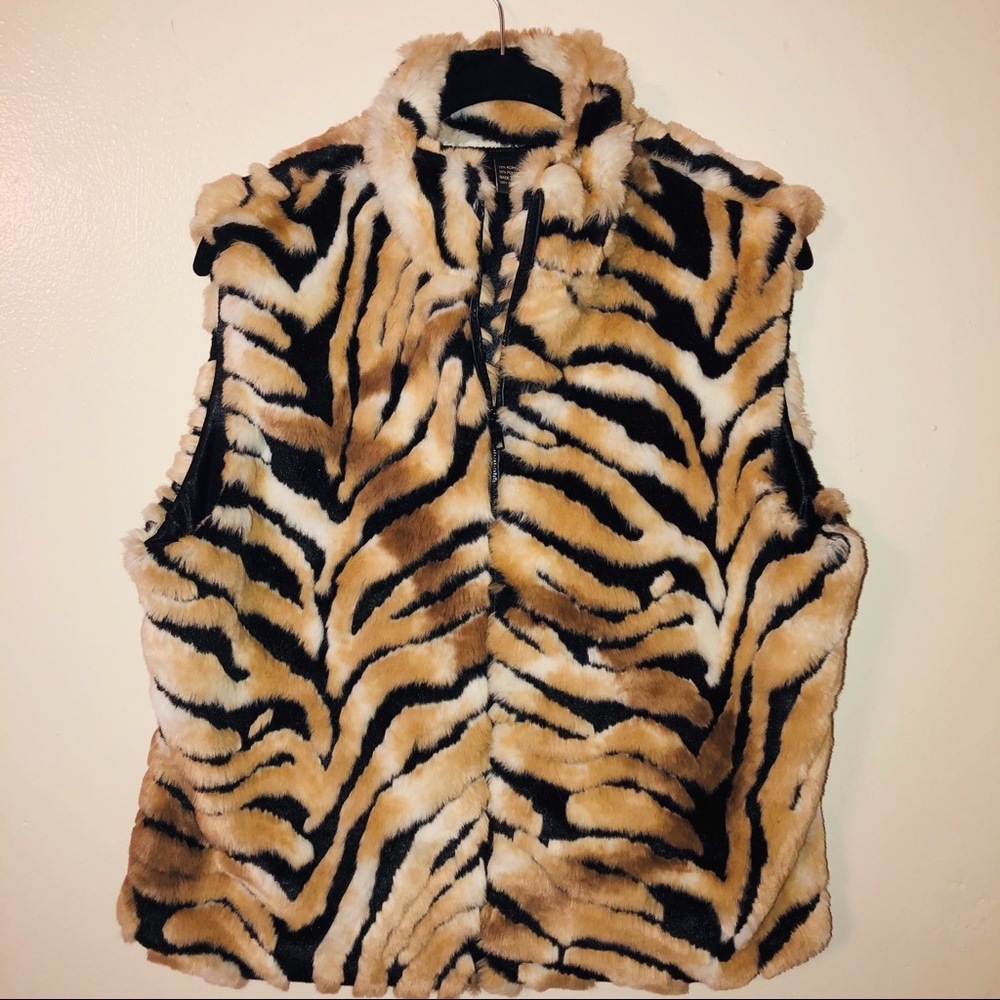 Cejon Tiger Striped Fully Lined Faux Fur Vest